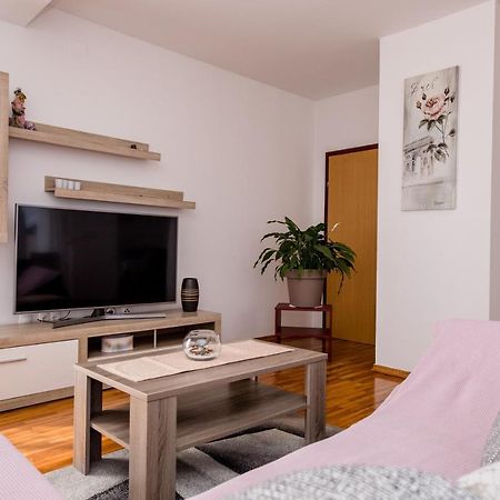 Zeljko Apartmani Lopar Exterior photo
