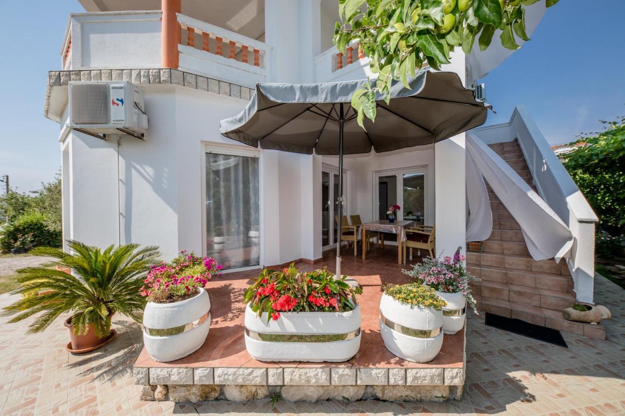 Zeljko Apartmani Lopar Exterior photo