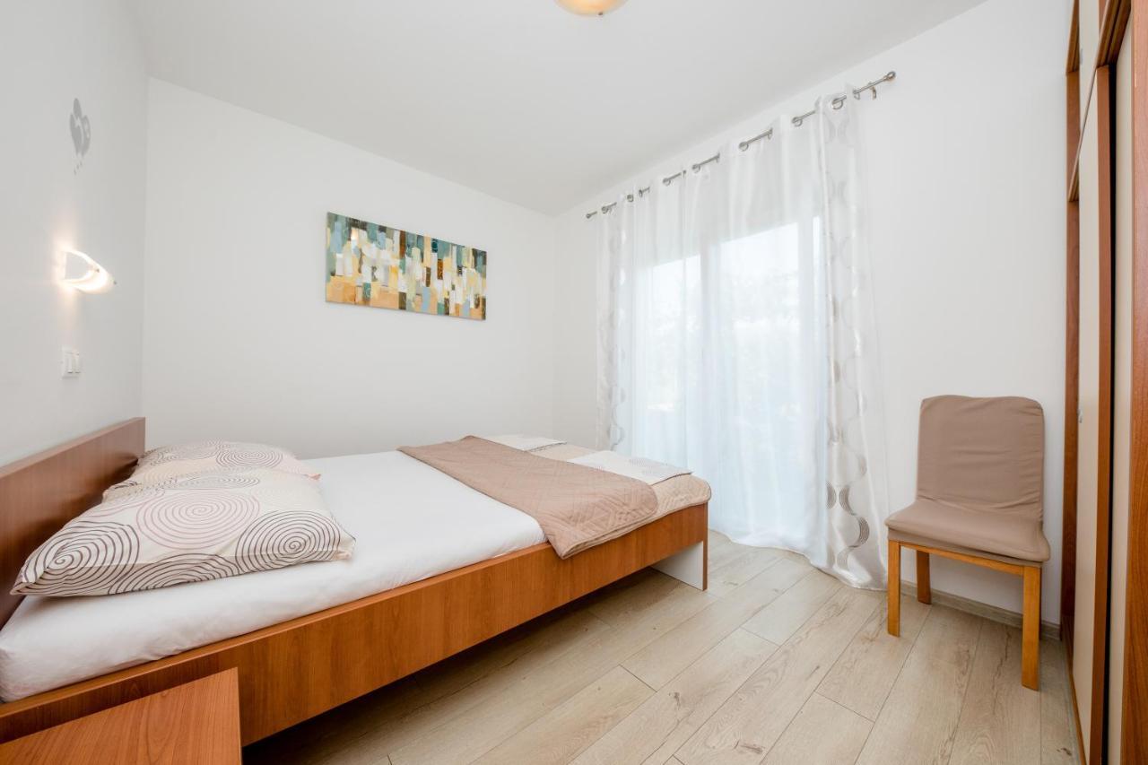 Zeljko Apartmani Lopar Exterior photo