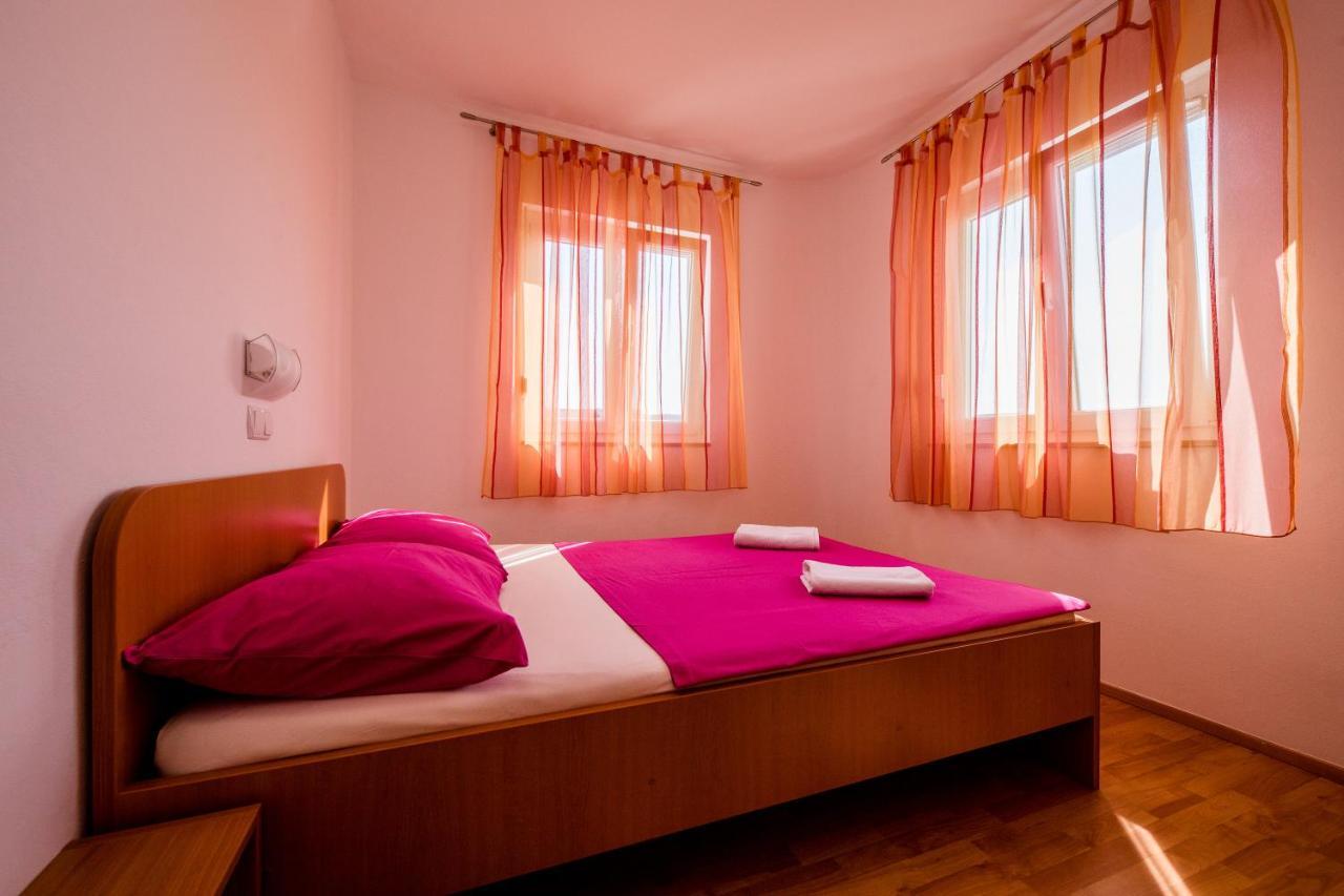 Zeljko Apartmani Lopar Exterior photo