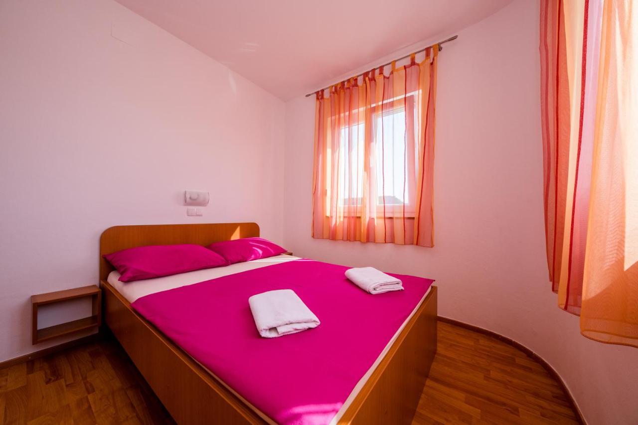 Zeljko Apartmani Lopar Exterior photo